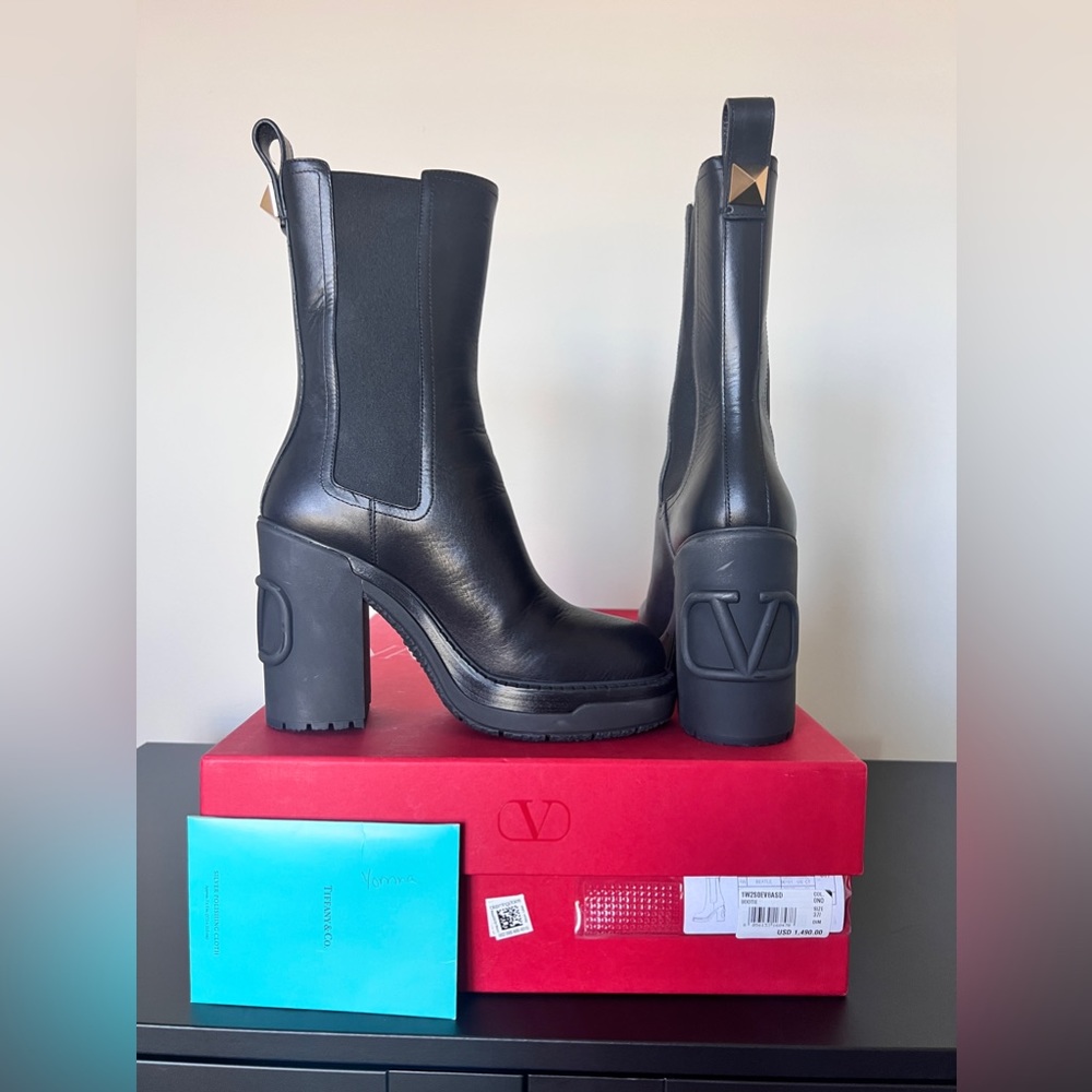 Valentino Boots Size 37.5 7.5